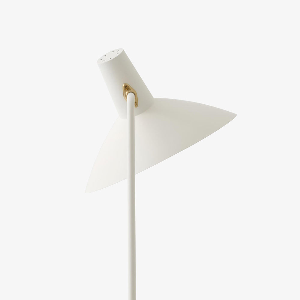 &Tradition Tripod White Floor Lamp HM8 - Hvidt & Mølgaard 1953