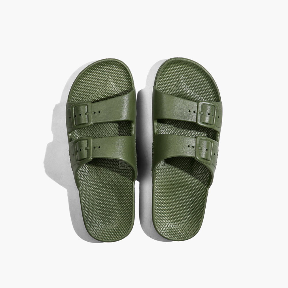 Sandals in olive green