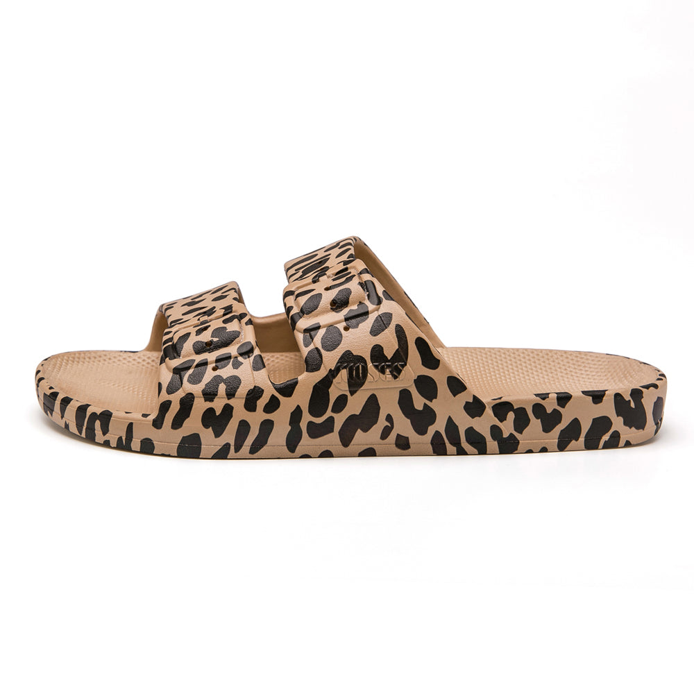 LEO CAMEL - Beige sandals - Leopard Print
