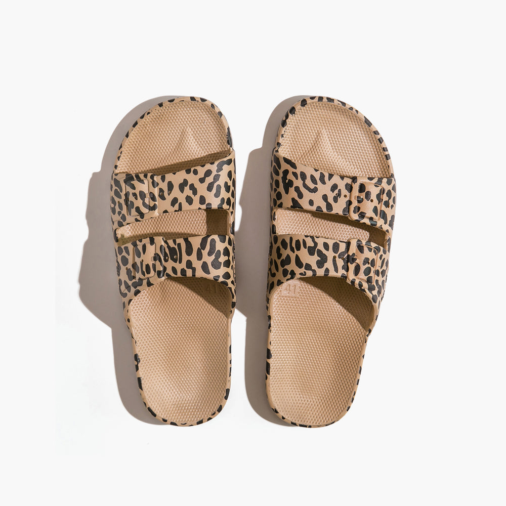 LEO CAMEL - Beige sandals - Leopard Print