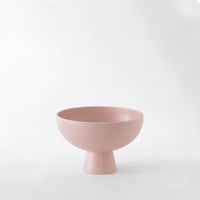 Strøm Bowl Medium - Pink Blush designed by Danish artist Nicholai Wiig-Hansen from Raawii