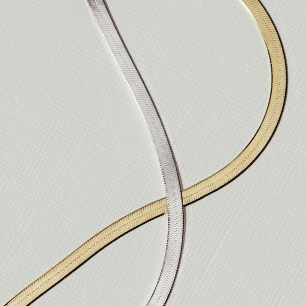 Flat snake Necklace - Gold