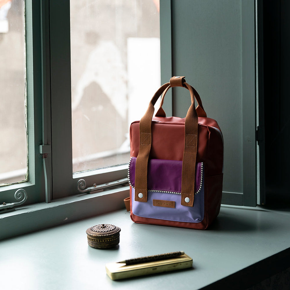 A cute and smart kids backpack made from recycled PET bottles from Dutch label Sticky Lemon.