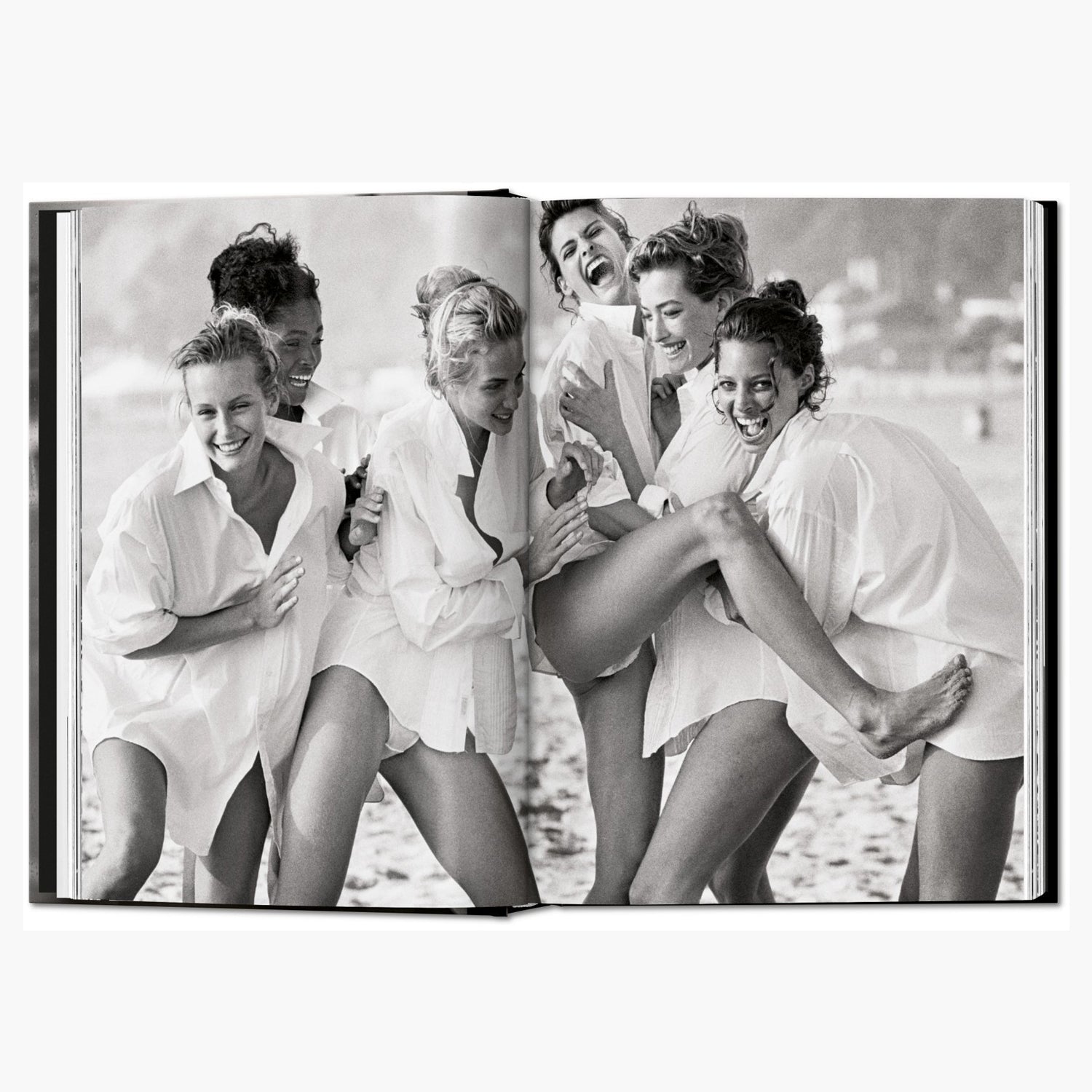 Peter Lindbergh’s seminal compendium, now published in a special 40th anniversary edition from TASCHEN. 